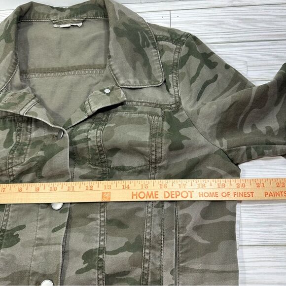 LOFT GORPCORE UTILITY ARMY CAMO CROPPED BUTTON UP LONG SLEEVE JACKET MEDIUM - Picture 4 of 13